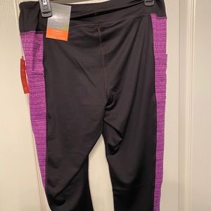 NWT Capri midrise xl workout yes gear